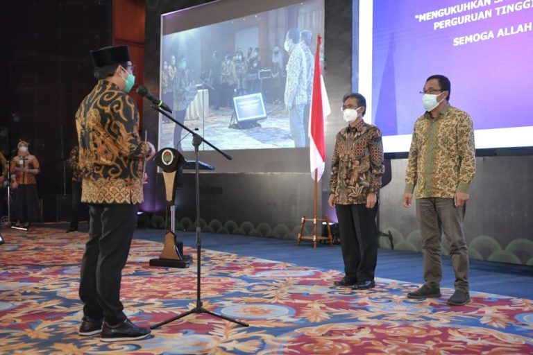 Mendes PDTT Kukuhkan Pengurus Forum Pertides Periode 2021-2024