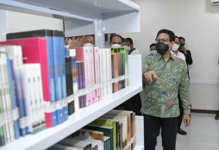 Gus Menteri Minta Digitalisasi Arsip Kemendes PDTT