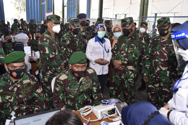 Belasan Ribu Prajurit TNI di Solo Jalani Vaksinasi Covid-19