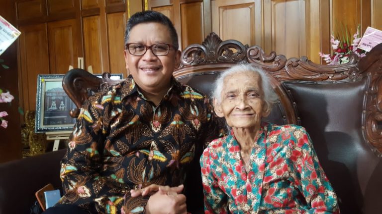 Ibunda Meninggal, Sekjen PDIP: Mohon Doanya