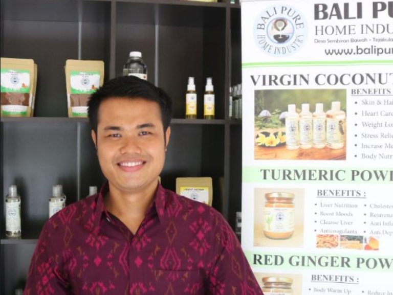Pertamina Dorong Produk Olahan Kelapa Bali Pure Naik Kelas