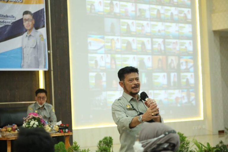 Mentan SYL Motivasi Mahasiswa Pertanian Polbangtan Medan