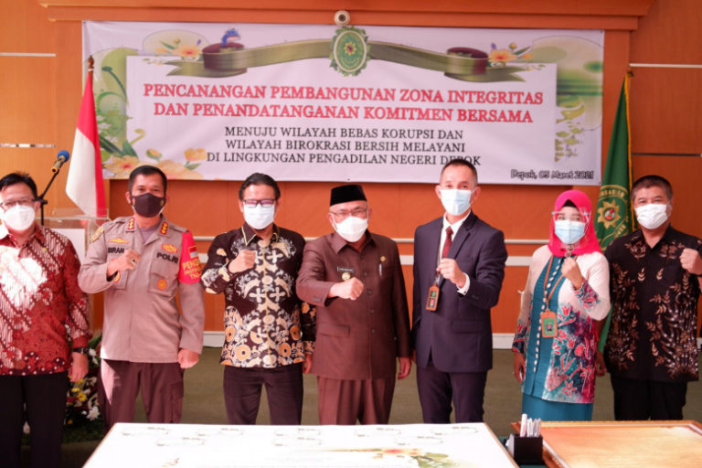 Melalui Pencanangan Zona Integritas, PN Depok Komitmen Perangi Korupsi