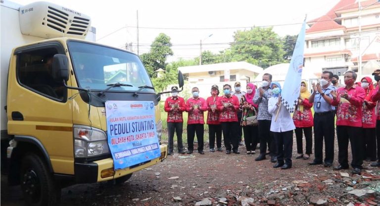 BUSKIPM KKP salurkan 1000 Paket Bantuan Ikan di Jakarta Timur