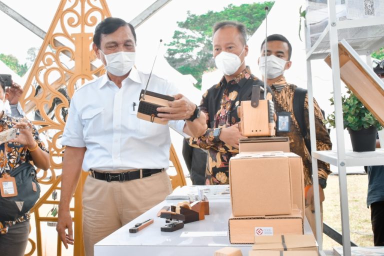 Bangkitkan IKM Naik Kelas, Menperin: Ayo Beli Produk Dalam Negeri