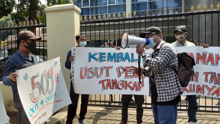 Diduga Hilangkan Nama Pemilik Tanah Ganti Rugi Tol, BPN Depok Didemo