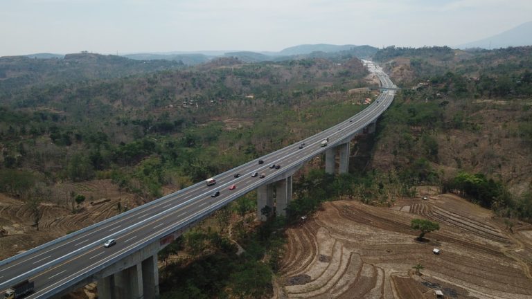 PT Trans Marga Jateng Lakukan Pemeliharaan Rutin 25 Jembatan