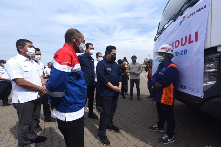 Tinjau Unit ISO Tank Pertamina, Erick Thohir Pastikan Pasokan Oksigen Aman