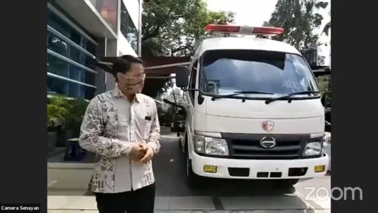 Kemendikbudristek Serahkan Mobil Vaksinasi ke Pemprov DKI Jakarta