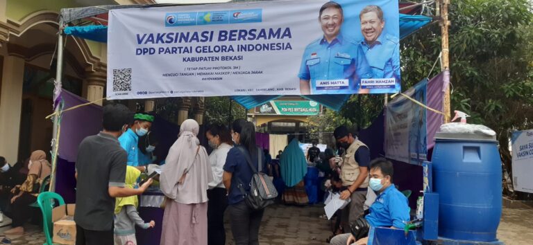 Percepat Herd Community, Partai Gelora Gelar Vaksinasi di Bekasi