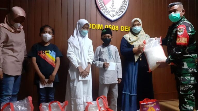 Salurkan 1.000 Bungkus Daging, Kodim Depok Juga Santuni Yatim