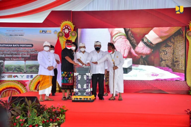 Kementerian PUPR Mulai Pembangunan Pelindungan Kawasan Suci Pura Besakih di Bali