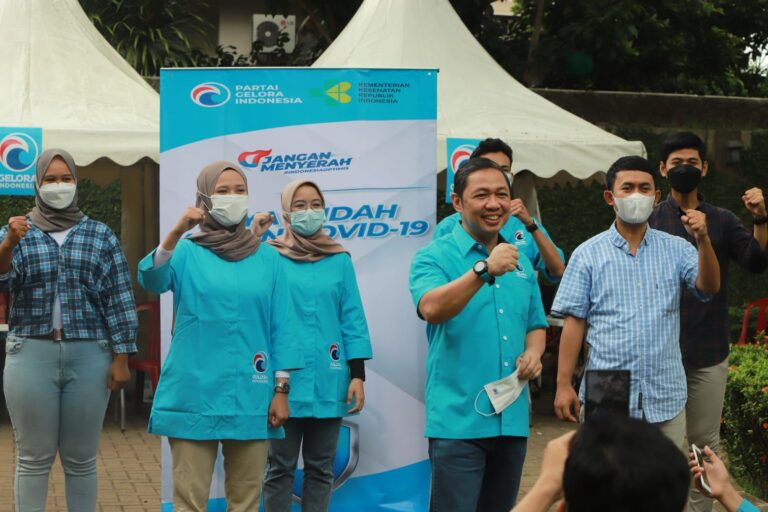Jalin Kolaborasi, Gelora Gelar Vaksinasi Massal di Ciganjur