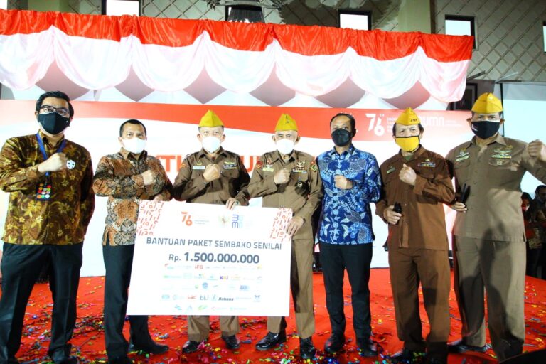 PT Jamkrindo Turut Bagi 3000 Sembako Paket Merdeka untuk Veteran RI