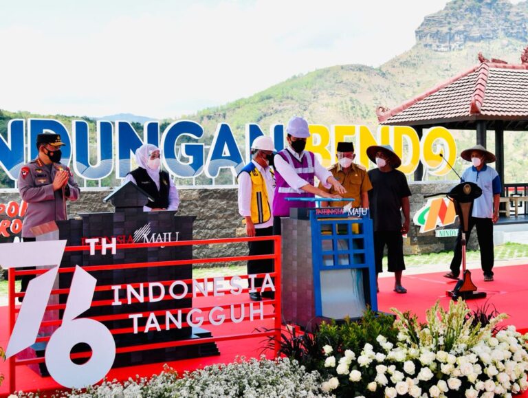 Jokowi Resmikan Bendungan Bendo di Ponorogo