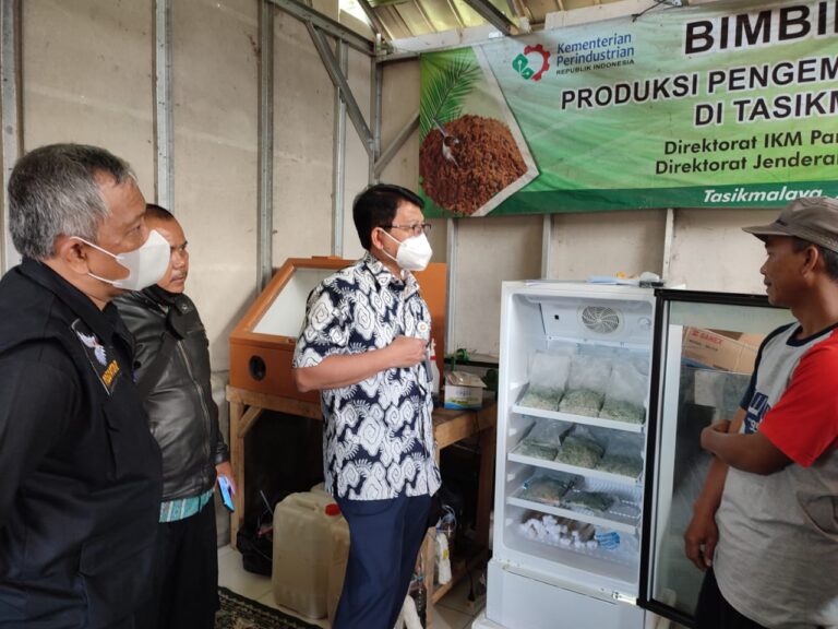Kementan Kawal Gerakan PHT di Jawa Barat