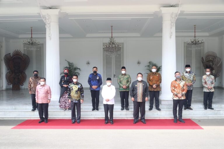 Kinerja Membanggakan, Wapres Beri Penghargaan Daerah Peningkatan Produksi Beras dan Ekspor Tertinggi