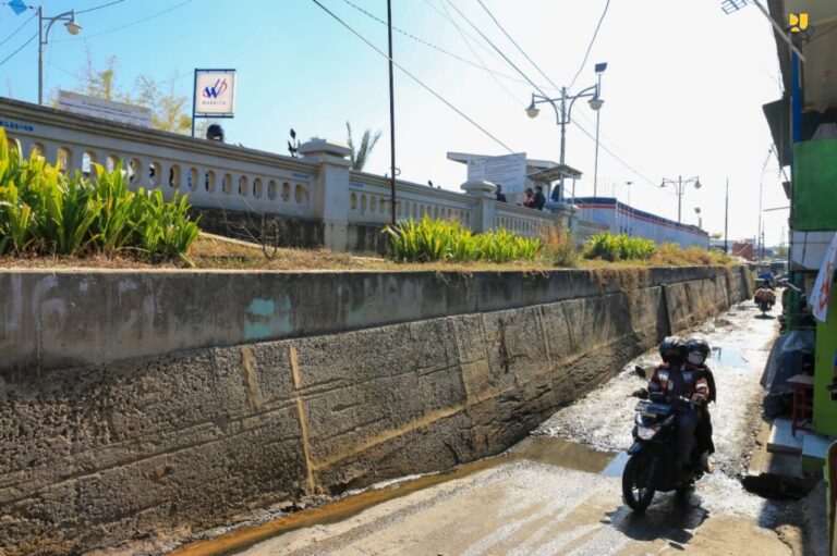 Kementerian PUPR bareng Pemprov DKI Lanjutkan Program Pembangunan Tanggul Pantai