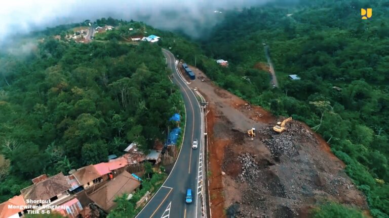 Kementerian PUPR Lanjutkan Pembangunan Jalan Pintas Mengwitani-Singaraja di Bali