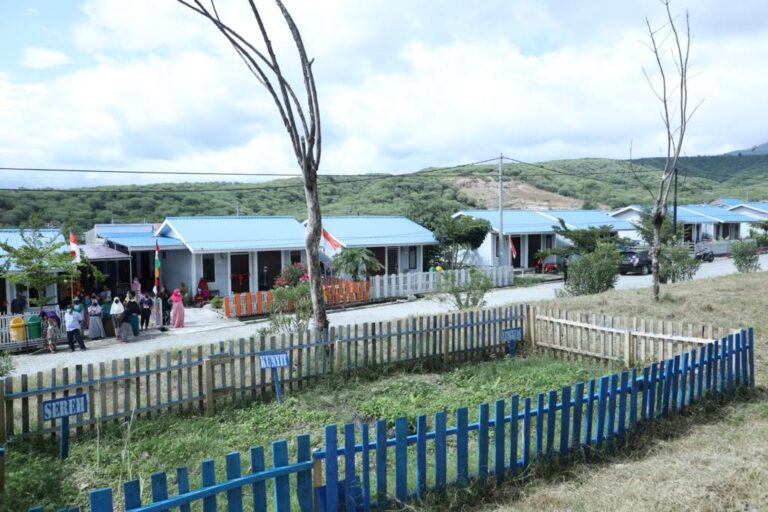 Panglima TNI Resmikan 1.500 Rumah Cinta Kasih dan Sekolah Terpadu di Palu Utara