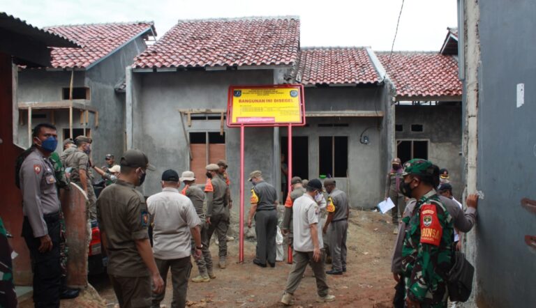 Waduh! 25 Unit Bangunan Rumah di Pancoran Mas Depok Disegel