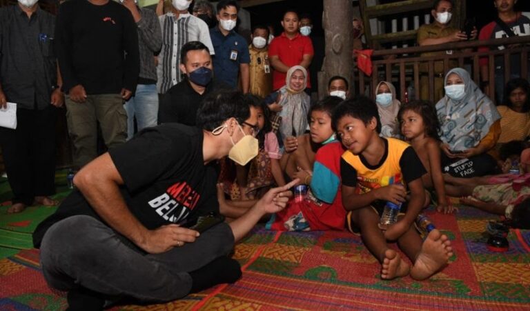 Bermalam di Hutan, Mendikbudristek Belajar dari Orang Rimba