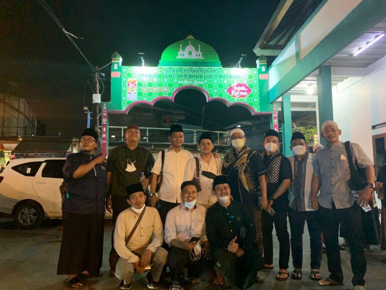 DPP Garda Pemuda NasDem Ziarah ke Makam Wali, Habaib, dan Ulama