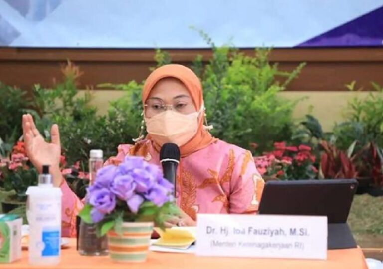 Ingatkan Buruh, Ida Fauziyah: Jangan Alergi dengan Pemerintah