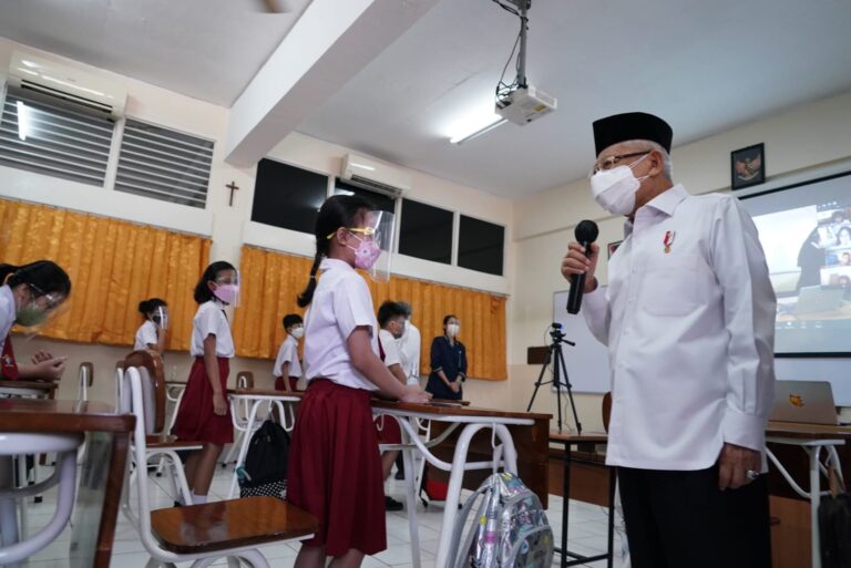 Ma’ruf Amin Minta PTM Terbatas di Jakarta Patuhi Prokes Ketat