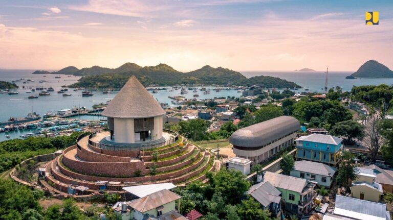 Perubahan Wajah Labuan Bajo Menjadi Kawasan Wisata Premium Berkelas Dunia