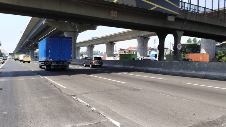 Ada Rekonstruksi Rigid Pavement Tol Jakarta-Cikampek, Jasa Marga: Tak Ada Penutupan