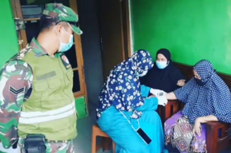 Kejar Target, Vaksinasi Covid-19 di Depok Sasar Lansia dan ODGJ
