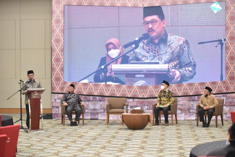 Wamenag: Ekosistem Digital, UMKM, dan Halal Momentum Kemandirian Pesantren