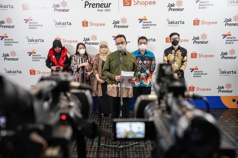 Anies Senang Jakpreneur Dampingi UMKM di Jakarta