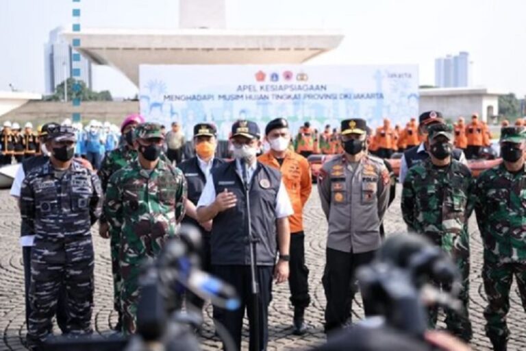 Anies Ajak Warga Ibukota Antisipasi Potensi Curah Hujan
