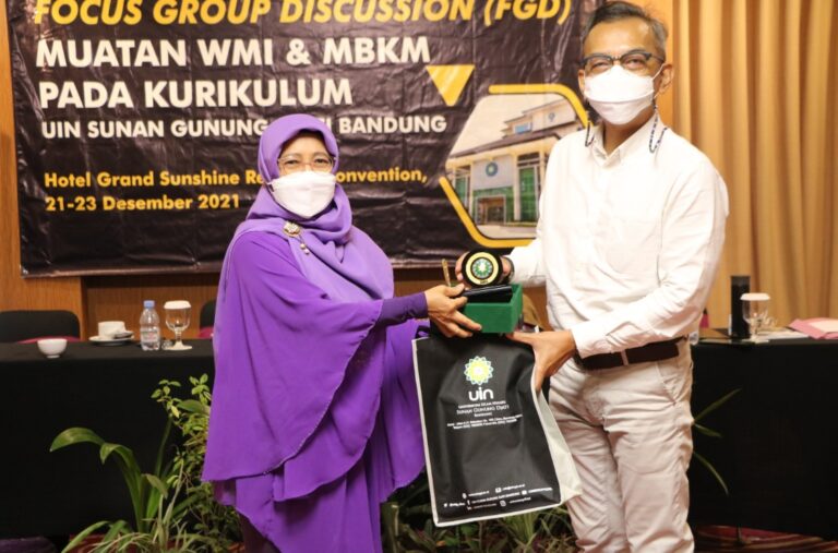FGD Muatan Wahyu Memandu Ilmu dan MBKM pada Kurikulum UIN Bandung