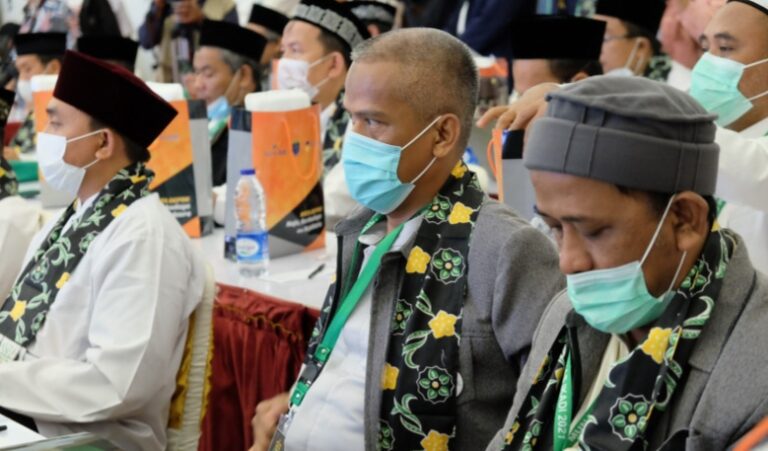 Walikota Promosikan Batik Khas Depok ke Peserta IKADI 2021