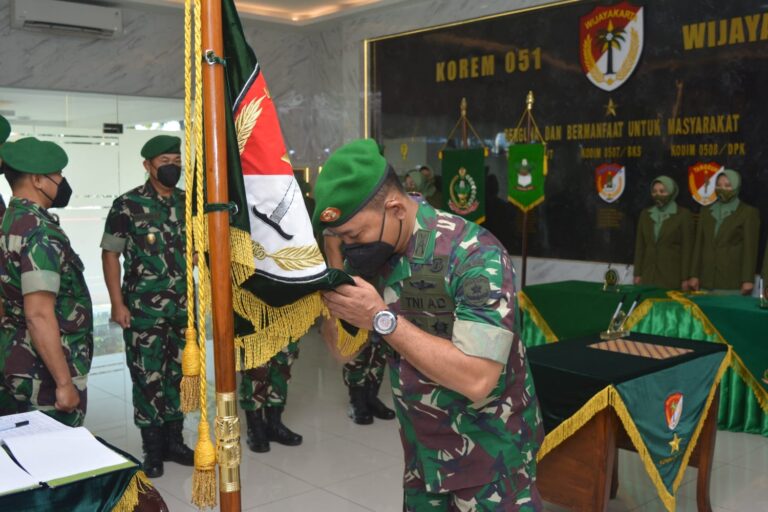 Kolonel Inf Aulia Fahmi Dalimunte Resmi Jabat Dandim Depok