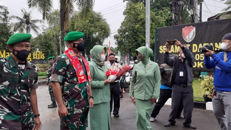 Sambut Dandim Baru, Ratusan Personel Kodim Depok Nyanyi Yel-yel Ini
