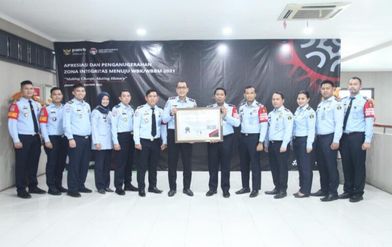 Keren! Kantor Imigrasi Depok Raih Penghargaan dari Kemenpan RB