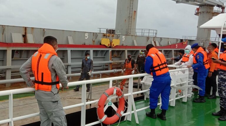 ABK Kapal AS Positif Covid-19 di Laut Natuna, Ini Respon Bakamla