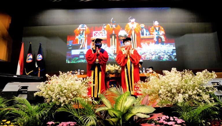 UPH Kukuhkan Prof. Dr. Sabrina Sihombing Sebagai Guru Besar Ilmu Manajemen