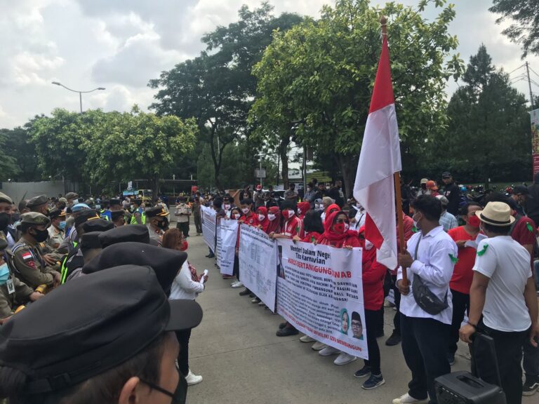 Bintaro Exchange Mall Diduga Caplok Lahan, Ahli Waris Gelar Aksi Damai
