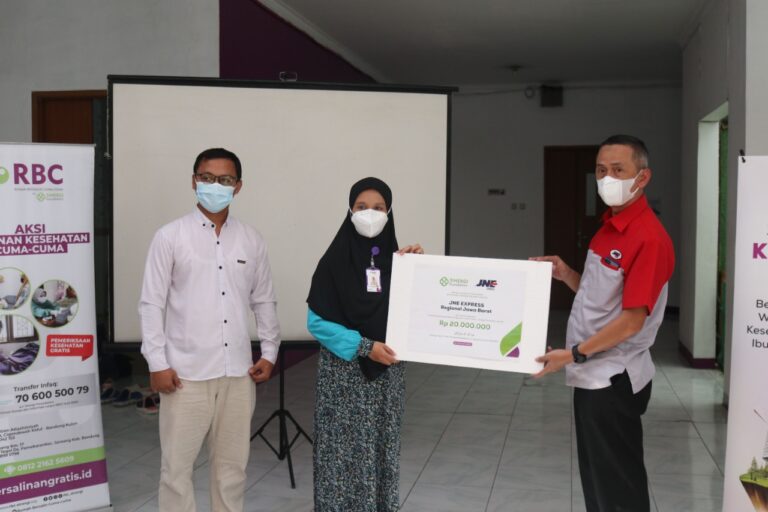 Sinergi Foundation Bersama JNE Bantu Wujudkan Rumah Bersalin Gratis
