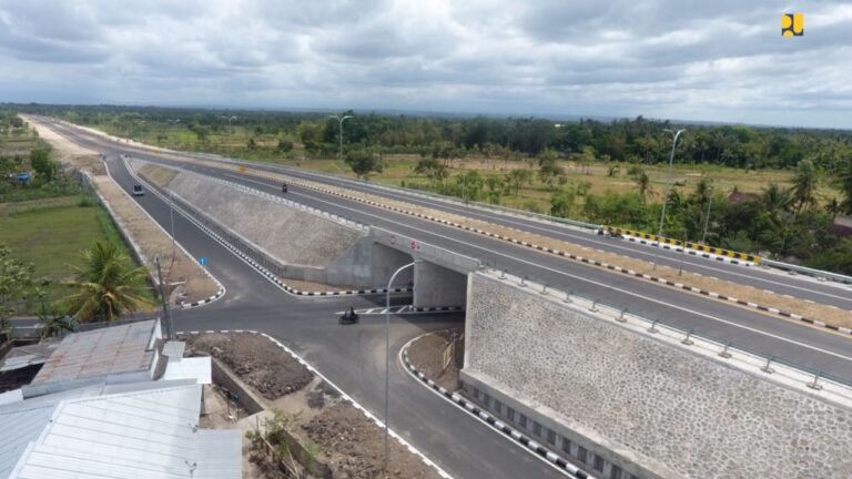 Kementerian PUPR Targetkan Pembangunan Jalan Nasional Baru dan Jembatan