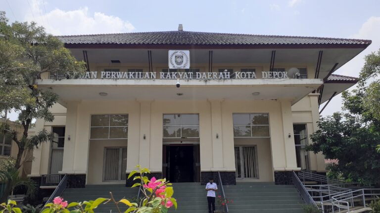 DPRD Depok Setujui Raperda Fasilitas Penyelenggaraan Pesanteren