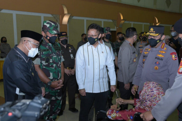 Hadapi Varian Omicron, Menkes Minta Masyarakat Tidak Panik