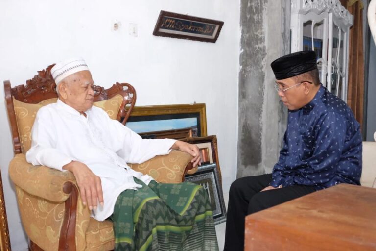 Sambangi Sesepuh NU, Ketua Demokrat DKI Dapat Pesan Menyentuh
