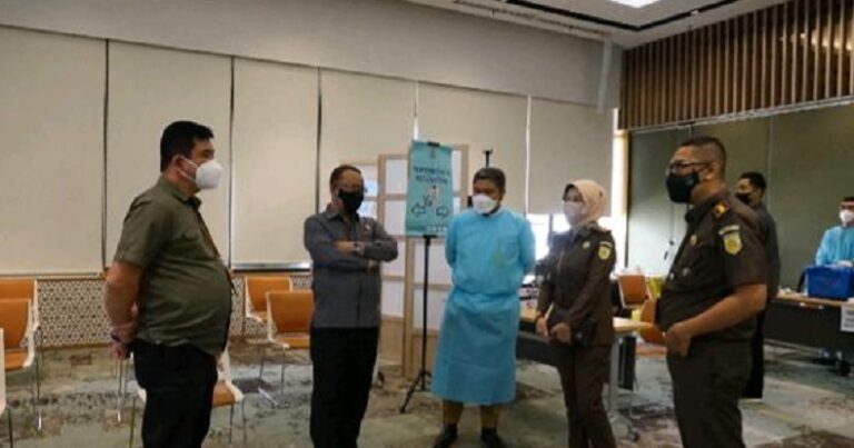 Kejati DKI Jakarta dan Kejari Jaksel Gelar Vaksin Booster