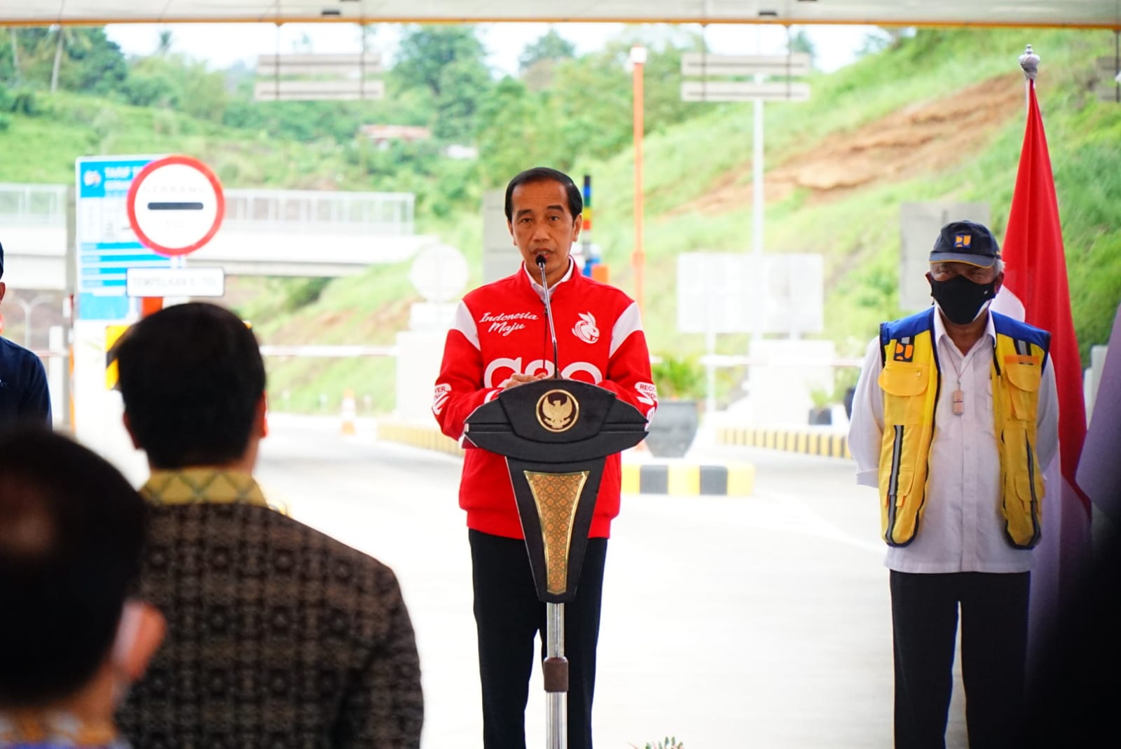 Resmikan Jalan Tol Manado-Bitung, Jokowi: Waktu Tempuh Kini 35 Menit